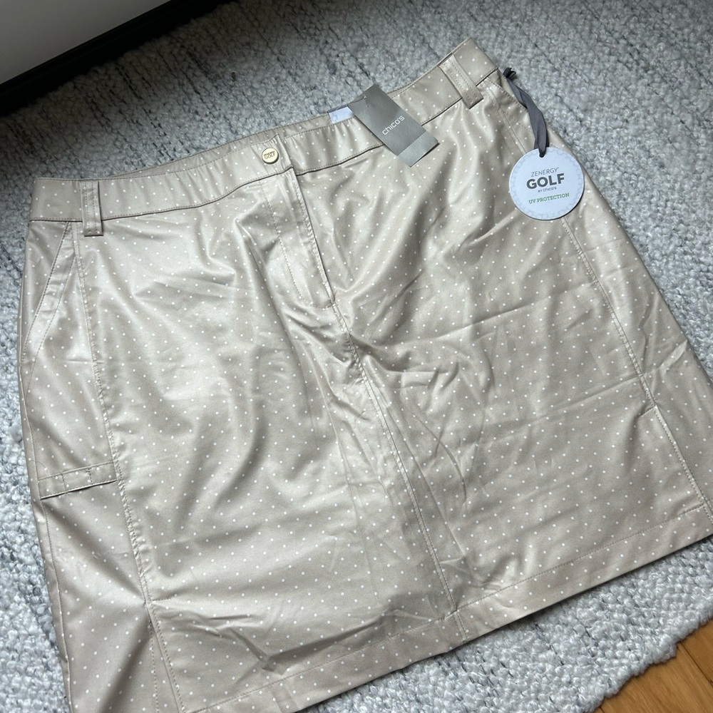 NWT Chico’s Zenergy Golf Dot Print Golf Skirt in Khaki